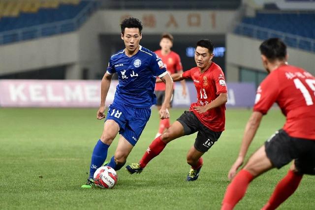 埃里克·加西亚：亚马尔配得上金球奖 我们完全有能力争欧冠冠军